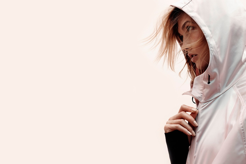 human body part, females, indoors, young women, one person, wind, beautiful people, young adult, human face, studio shot, hair, beauty, long hair, Karlie kloss