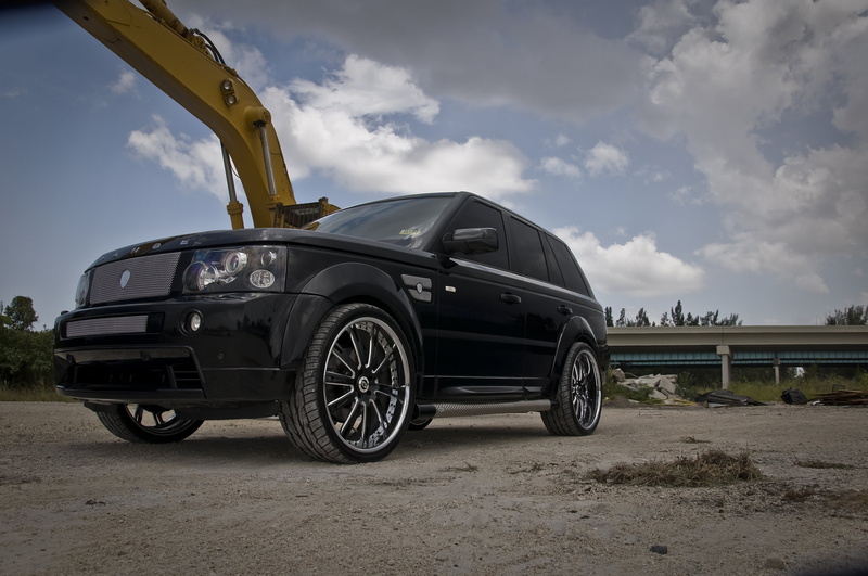 stationary, motor vehicle, 4K, lend, land, nature, wheel, sky, day, travel, cloud - sky, tuning, Rover, outdoors, clouds, luxury, the sky, no people, trees