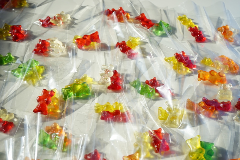 gummi bears, sachets, gummi bear, mitbringsel, retail, variation, colorful, plastic, 5K, market, freshness, bags, bears, delicious, gelatin, temptation
