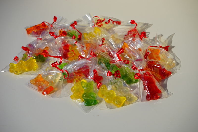 delicious, plastic, healthy eating, bear, candy, plastic bag, 5K, gold bears, gummibärchen, food and drink, mitbringsel, gummi bears, food, packed, indoors
