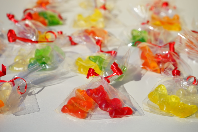 gold bears, still life, gelatin, haribo, fruit jelly, sweet, gelatin dessert, colorful, sachets, plastic, no people, ready-to-eat, multi colored, plastic bag