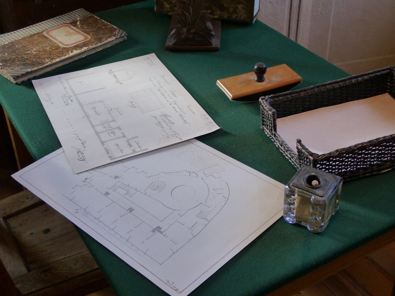 writing, paper, wood - material, diagrams, inkwell, print, indoors, representation, craft, drawing - art product, book, table, art and craft, letter, 4K