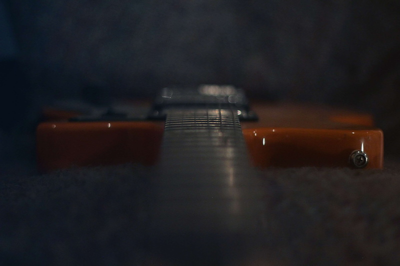 illuminated, performance, selective focus, reflection, indoors, no people, ibanez, music, 4K, single object, arts culture and entertainment, musical instrument
