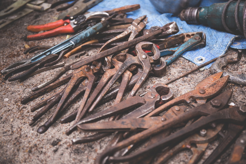 no people, variation, selective focus, high angle view, rusty, work tool, tool, indoors, spanner, Carpenter, day, abundance, metal, still life, equipment
