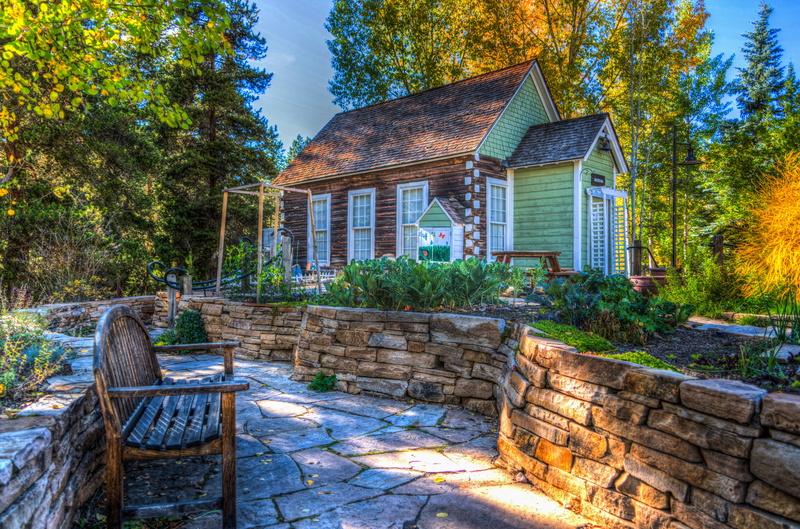 built structure, home, the past, building, outdoors, house, plant, autumn, no people, 5K, front or back yard, home ownership, history, building exterior