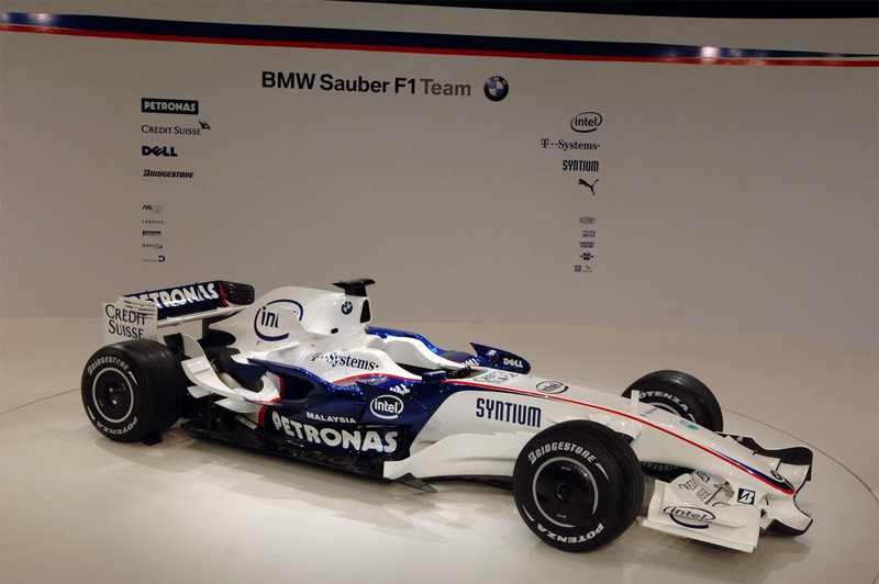 risk, sports race, auto racing, 720P, transportation, car, wheel, competitive sport, people, communication, f, sauber, competition, track and field, motor vehicle
