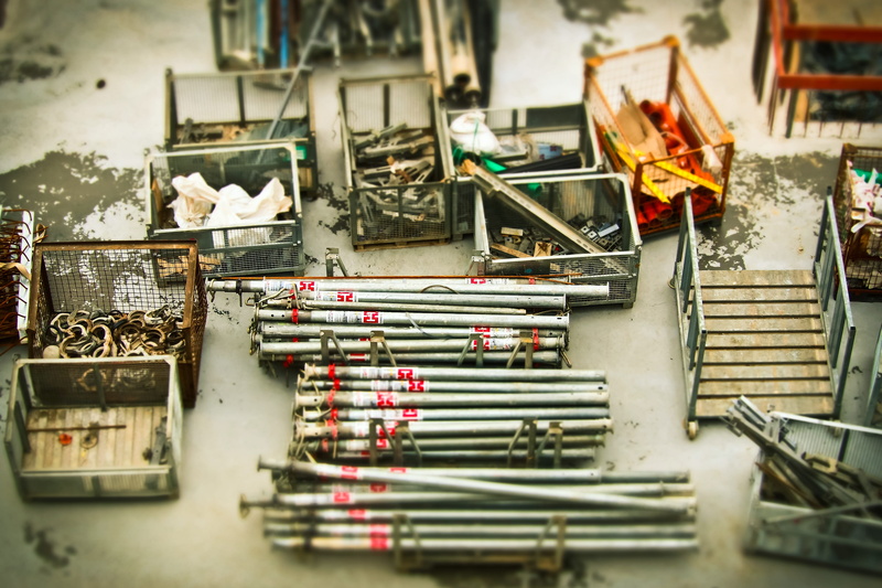 close-up, iron rods, metal industry, site, table, large group of objects, new building, construction, architecture, choice, material, tilf-shift, work