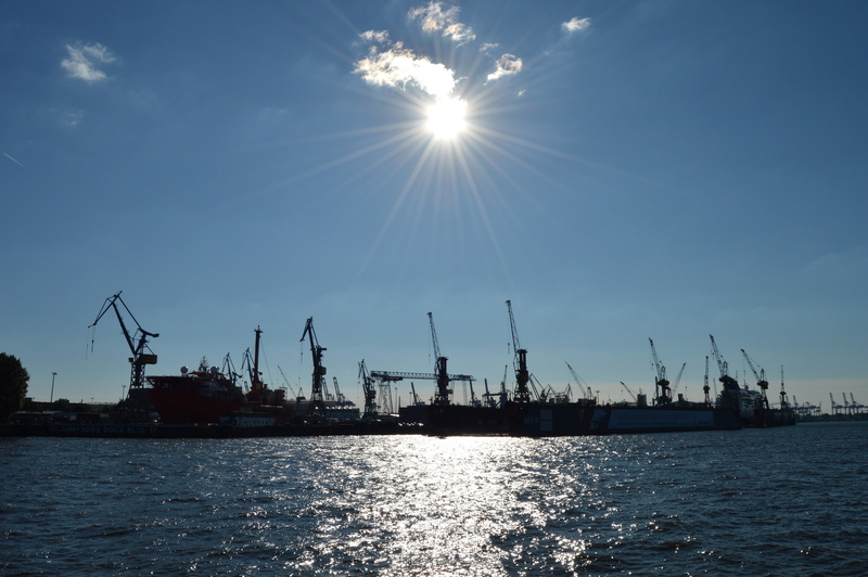 brightly lit, outdoors, sunny, landungsbrücken, industry, waterfront, water, sea, cranes, crane - construction machinery, machinery, nature, elbe, shipping