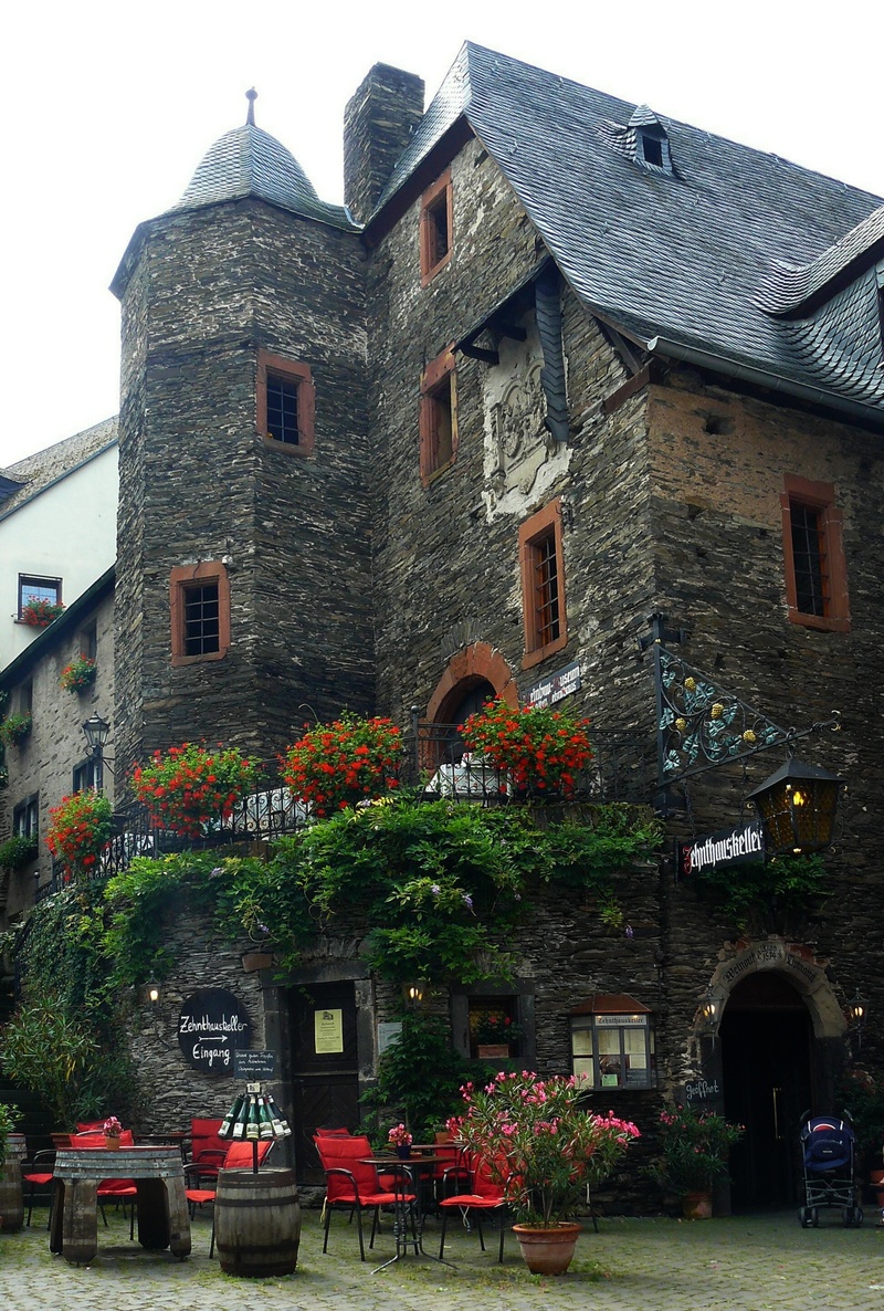 outdoors, beilstein, stone facade, arch, the past, plant, cozy, architecture, residential district, home, hof, planting, sachsen, building exterior, no people