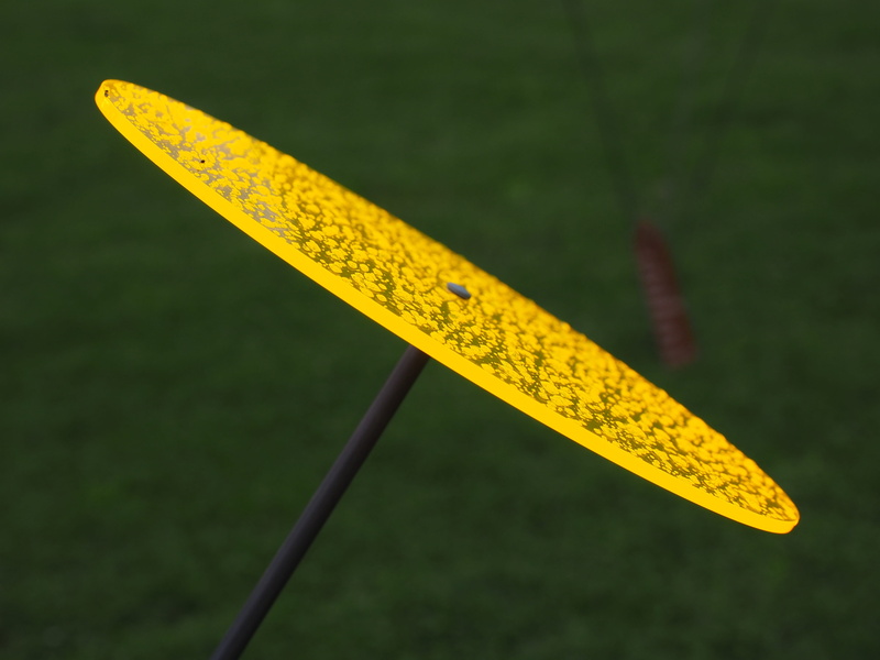 safety, Sun, metal, high angle view, garden decoration, focus on foreground, light, neonorange, close-up, neon yellow, nature, 4K, Catcher, green color