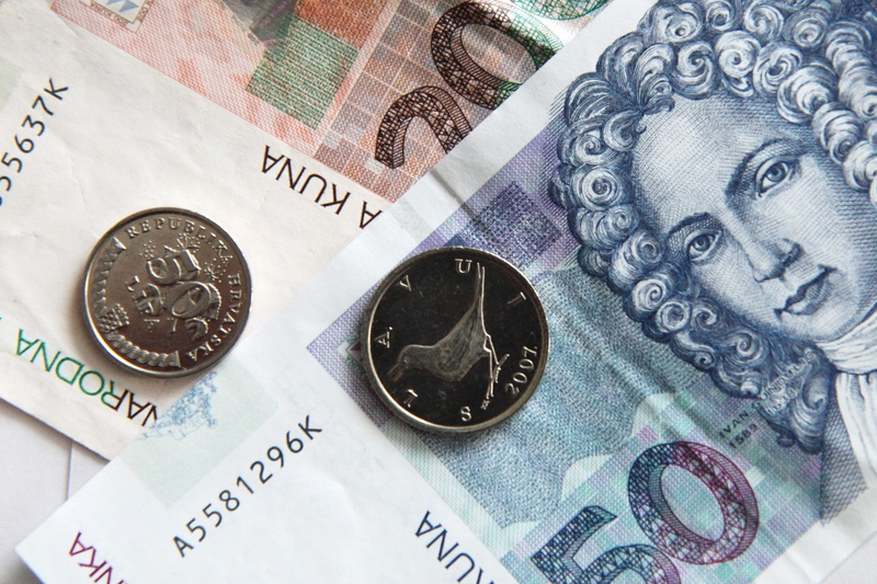 making money, monetary, consumerism, paper Currency, currency, finance, economy, national, banking, close-up, wealth, representation, paper, Banknote, corporate business
