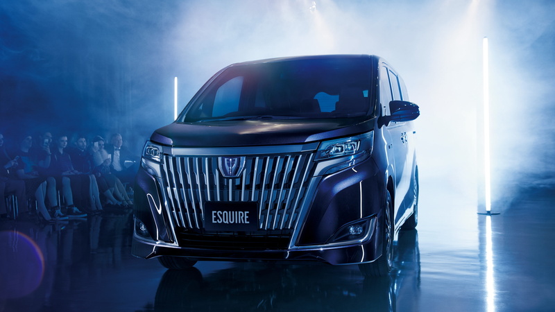 Hybrid, 2017, 4K, Toyota, Esquire