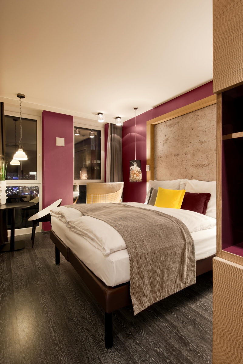 5K, home showcase interior, beside, no people, neat, berlin, home interior, bed, pillow, electric lamp, modern, domestic room, architecture, absence, comfortable