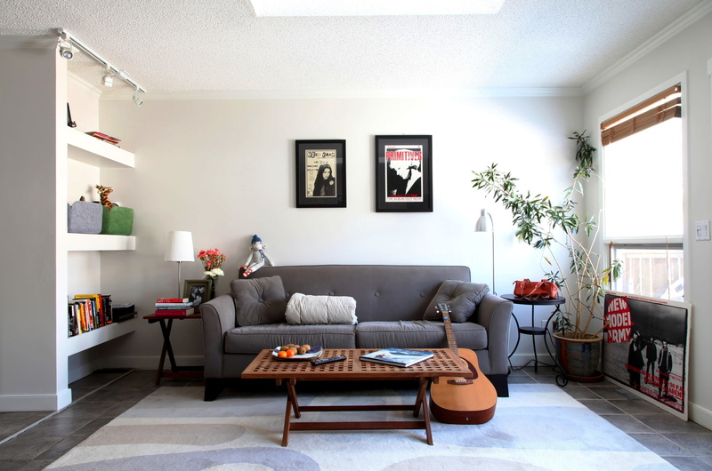 living Room, lighting equipment, sofa, brown, decoration, furniture, wall - Building Feature, home Interior, carpet - Decor, home showcase interior, picture frame