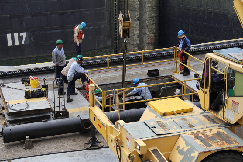 5K, group of people, transport, protective workwear, occupation, real people, sea, industry, architecture, people, construction worker, miraflores, panama canal