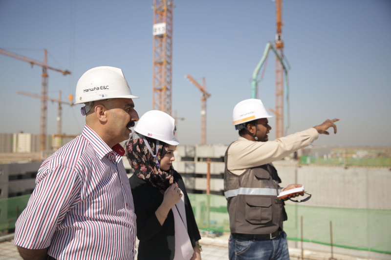 construction, construction industry, blueprint, architecture, development, engineering, males, helmet, manager, business, 5K, expression, working, building contractor
