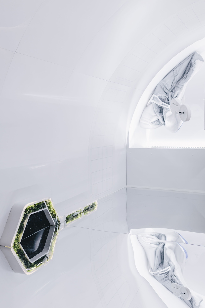 still life, luxury, home, wealth, domestic bathroom, future, household equipment, space, domestic room, eating utensil, astronaut, 5K, no people, copy space