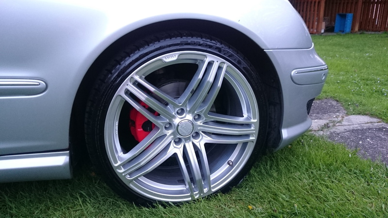 Rim, car, land vehicle, spoke, shiny, tire, technology, Auto, clean, modern, plant, outdoors, elegant, mode of transportation, grass, silver colored, motor vehicle