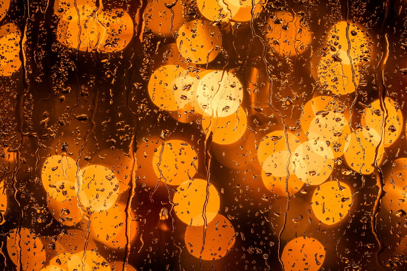 macro, 5K, water on glass, orange, bokeh, rain