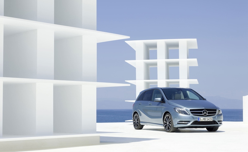 2K, travel, Mercedes Benz, architecture, Mercedes, modern, no people, blue, Benz, day, mode of transportation, white color, car, built structure, outdoors