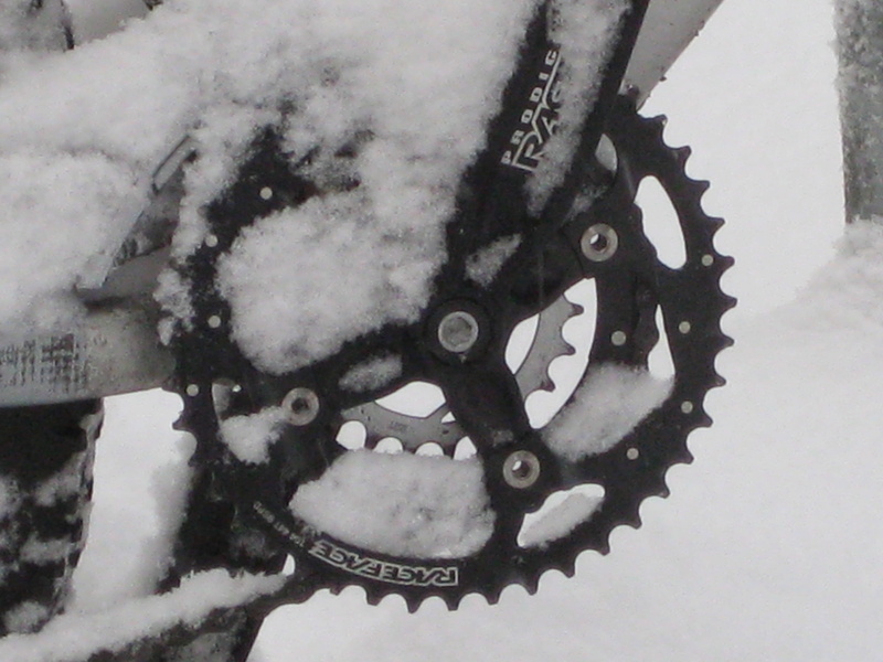 no people, mode of transport, mode of transportation, 2K, snow, gear, bike, shape, day, pinion gear, transportation, design, rusty, Snowed In, cold temperature