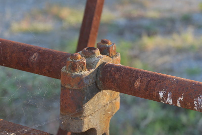 bolt, run-down, abandoned, notched, old, nature, 4K, day, deterioration, outdoors, rusty, heritage, mechanics, bad condition, mechanism, decline, metal