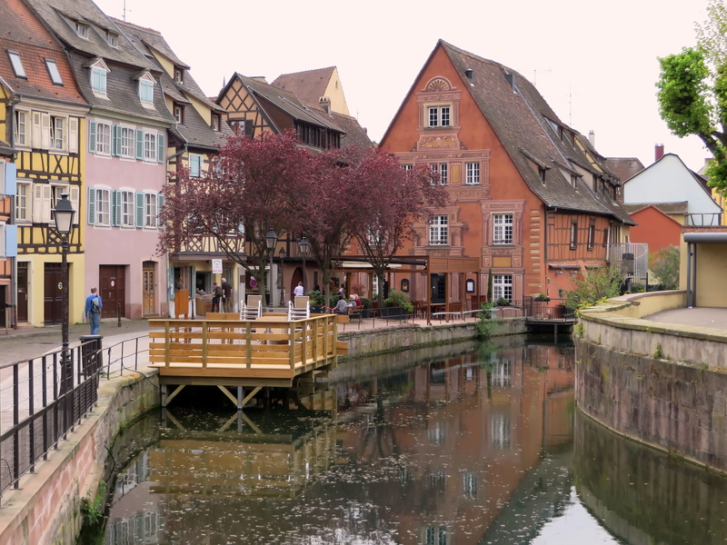 pinions, reflections, no people, colmar, old houses, house, connection, day, reflection, facades, built structure, outdoors, apartment, row house, tree