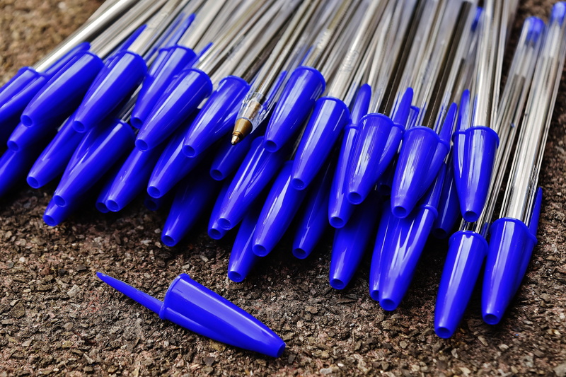 plastic, close-up, marker pen, multi colored, office, pen, ballpoint, abundance, land, large group of objects, lot, coolie, stationery, notes, writing implement