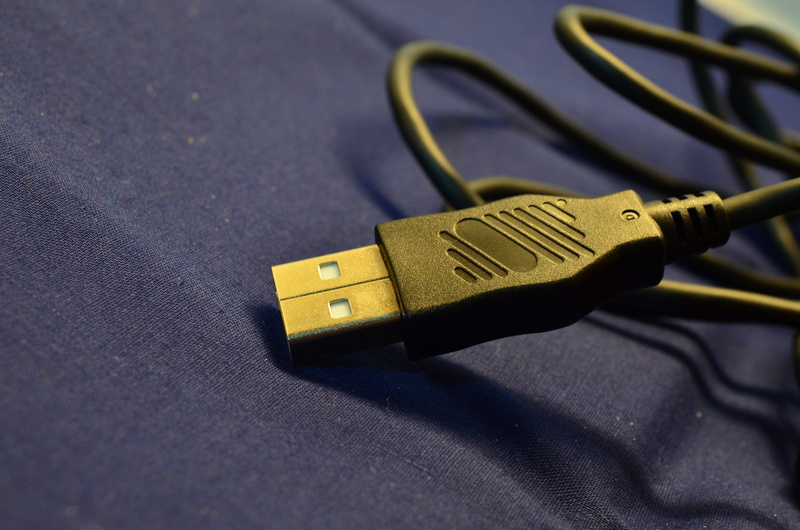 close-up, usb, connect, electrical equipment, table, cable, computer, 4K, high angle view, electronic, hardware, metal, wireless technology, connection