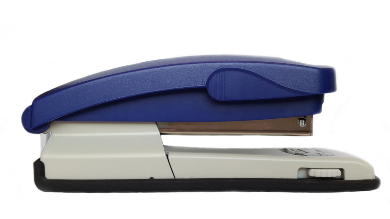 datailaufnahme, personal accessory, buerotacker, wireless technology, stapler, indoors, metal, computer, internet, klammerer, cut out, still life, close-up