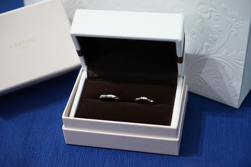 paper, open, anticipation, note pad, technology, container, jewellery, Silver, high angle view, no people, business, Box, communication, Hand, Ring, close-up