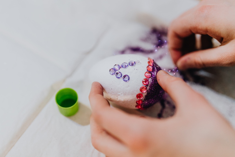 art and craft, nail, close-up, decorating, decorations, human hand, body part, 2K, childhood, heart shape, textile, child, selective focus, human body part