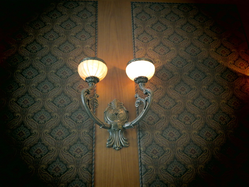 lightbulb, interior, 4K, vintage, spirituality, wall, bulb, ornate, domestic room, indoors, electric lamp, electricity, classic, architecture, light, 1920s