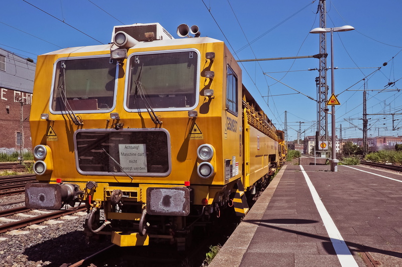 gleise, nature, outdoors, track reparaturzug, no people, ballast levelling machine, railway tracks, track bed, railroad tracks, railway station, sky, 4K