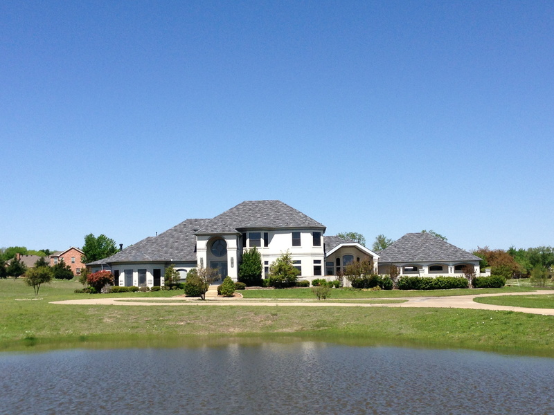 home ownership, pnd, near, building, water, 2K, concrete, home, built structure, landscaped, house, sky, architecture, real estate, houses, white, buildings