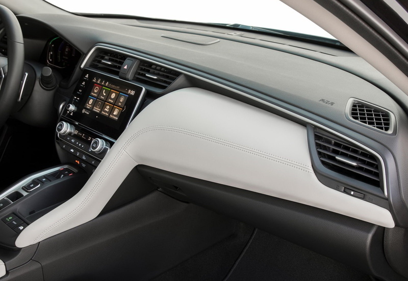 transportation, mode of transportation, insight, car, cockpit, air conditioner, airplane, honda, luxury, land vehicle, technology, no people, dashboard