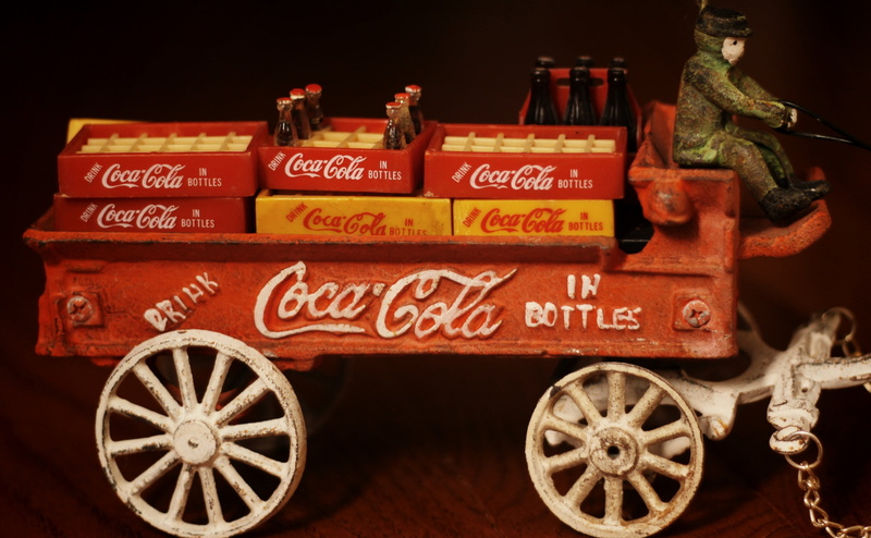 miniature, old, Coca, the past, close-up, Cola, communication, western script, retro styled, transportation, wheel, Delivery, antique, man, indoors, history