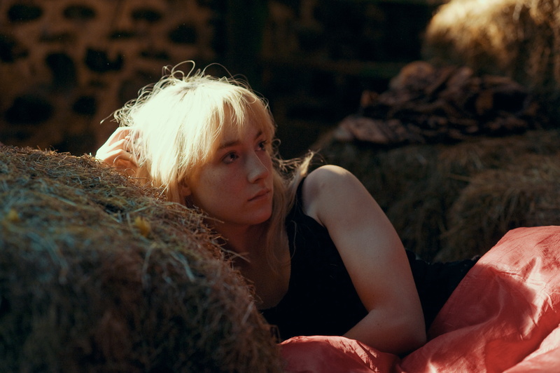 lies, How I Live Now, Saoirse Ronan, blonde, actress, the barn, 5K, hay, girl