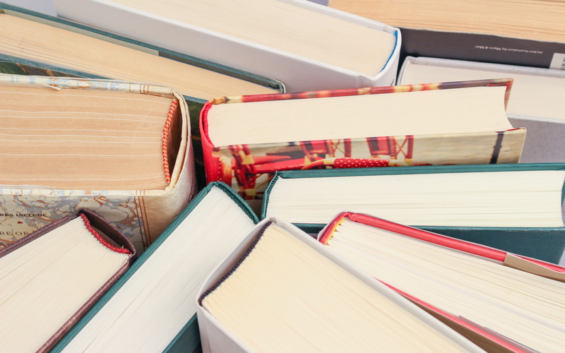 lot, pages, indoors, order, books, red, large group of objects, document, business, publication, file, still life, paperwork, 5K, closeup, no people, paper