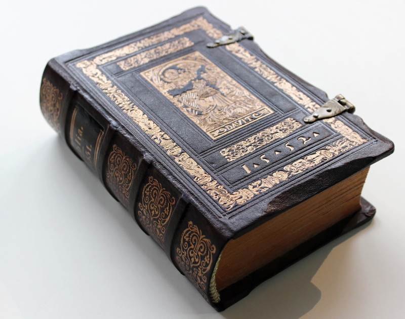 brown, writing, starodruk, pattern, paper, bible, old book, hardbound, literature, binding, publication, still life, studio shot, high angle view, 4K