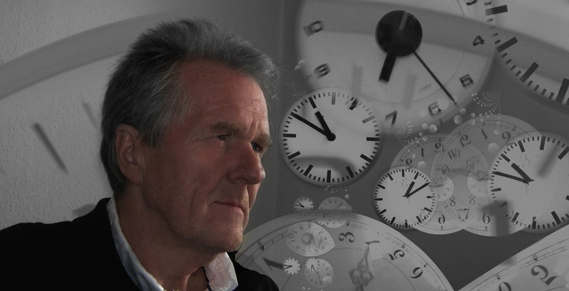 portrait, deadline, direction, clock face, responsibility, time, looking, mature adult, headshot, indoors, contemplation, man, clock, amount of time, period