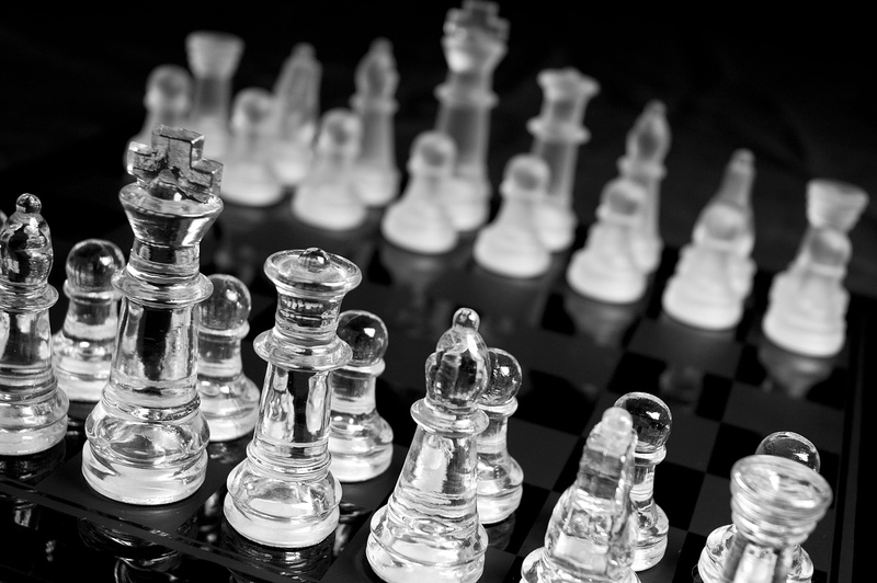 2K, order, relaxation, knight, pawn, black background, chess, no people, competition, king - chess piece, knight - chess piece, victory, leisure activity