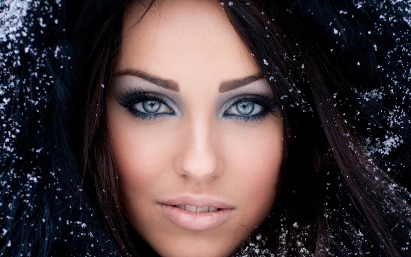 1080P, girl, makeup, winter, hood, lashes, face, fur, eyes, brunette, snow