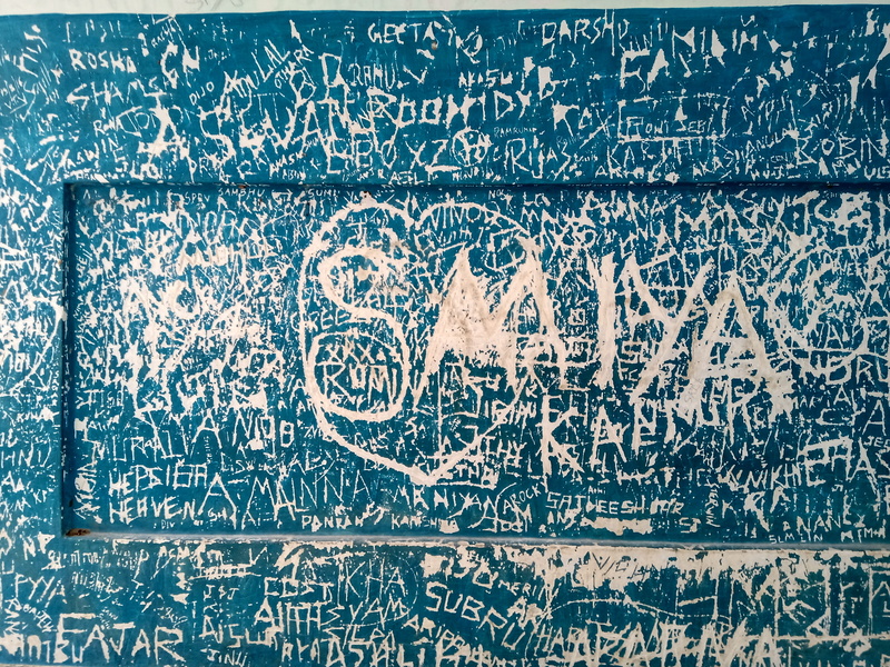 full frame, frame, global communications, text, postage stamp, creativity, outdoors, art, urban, 4K, doodle, western script, city, writing, wall, backgrounds