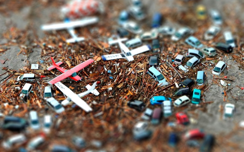 danger, car, large group of objects, die, aircraft, figure, no People, abundance, airplanes, earth, 1080P, narcotic, cigarette Butt, damaged, model, models
