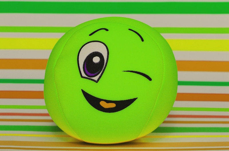 smiling, representation, smiley, indoors, creativity, anthropomorphic face, green color, no people, face, still life, funny, themselves, 2K, art and craft