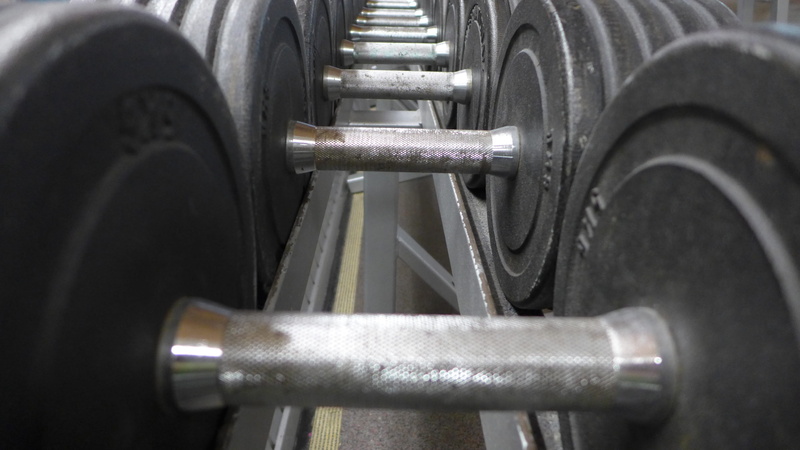 equipment, 4K, wheel, strength training, land vehicle, machinery, strength, metal, weight, transportation, Body Building, pipe - tube, no people, fitness studio