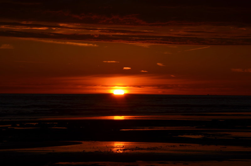 scenics - nature, sky, the lie, sea, horizon over water, dramatic sky, nature, sun, water, beach, evening, land, horizon, dark skt, sunset, orande sunset