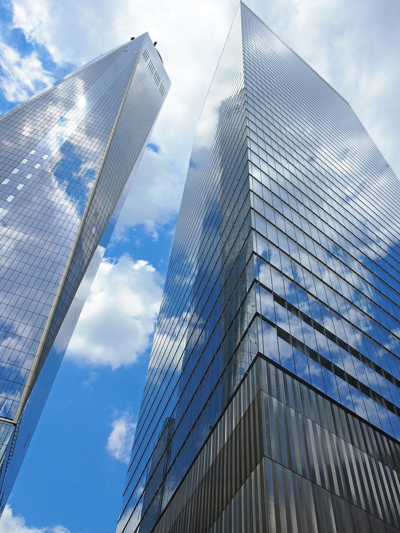 directly below, finance, nature, building exterior, new york, office, no people, two, financial district, long, 4K, city, skt, built structure, cloud - sky