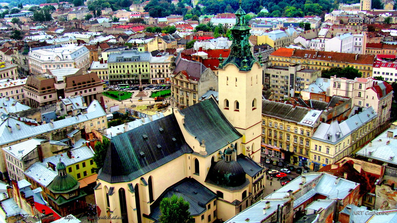 crowded, tower, religion, aerial View, yellow, building, 2K, green, architecture, outdoors, day, history, city, street, travel, famous Place, nature, crowd